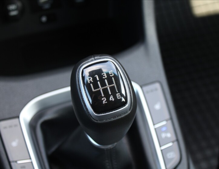 Hyundai i30 22