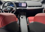 BMW iX1 8