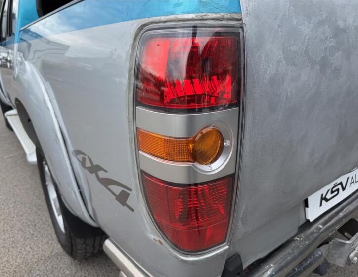 Mazda BT-50 20