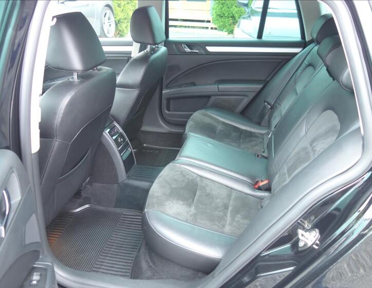 Škoda Superb 16