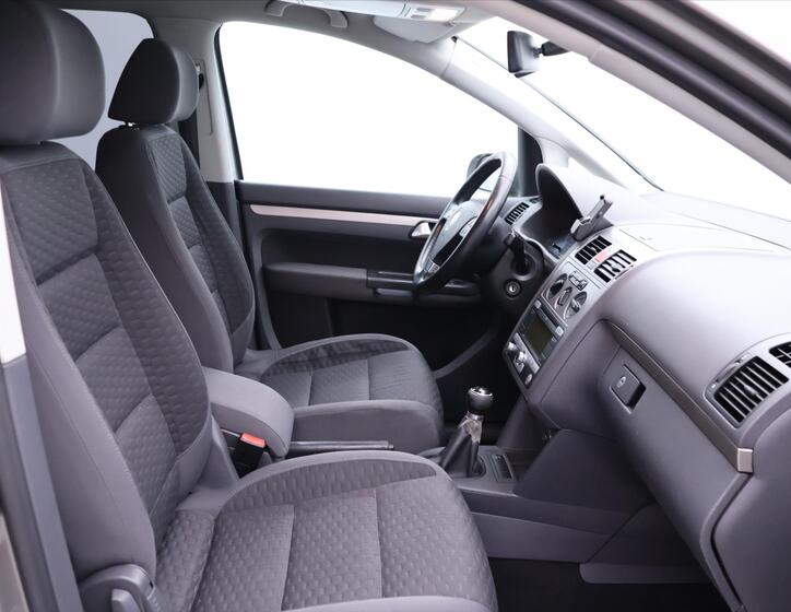 Volkswagen Touran 13