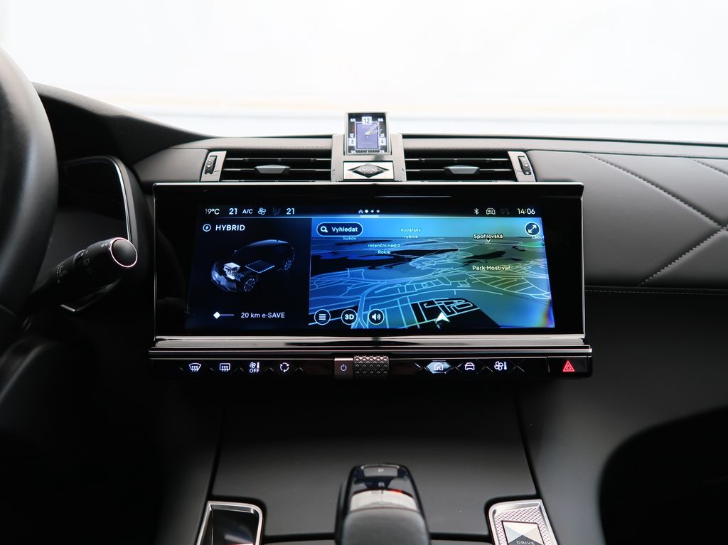 DS Automobiles DS7 Crossback