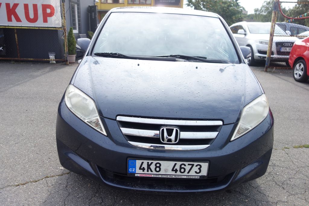 Honda FR-V