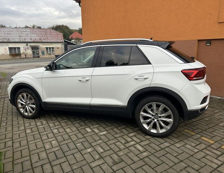 Volkswagen T-Roc 7