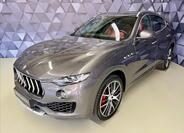 Maserati Levante 1