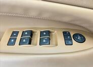 Cadillac Escalade 29
