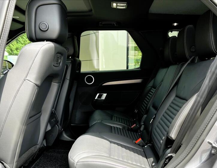 Land Rover Discovery 30