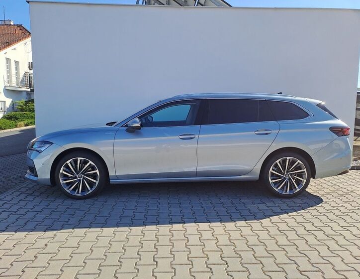 Škoda Superb 4
