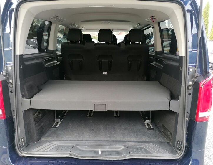 Mercedes-Benz Vito 12