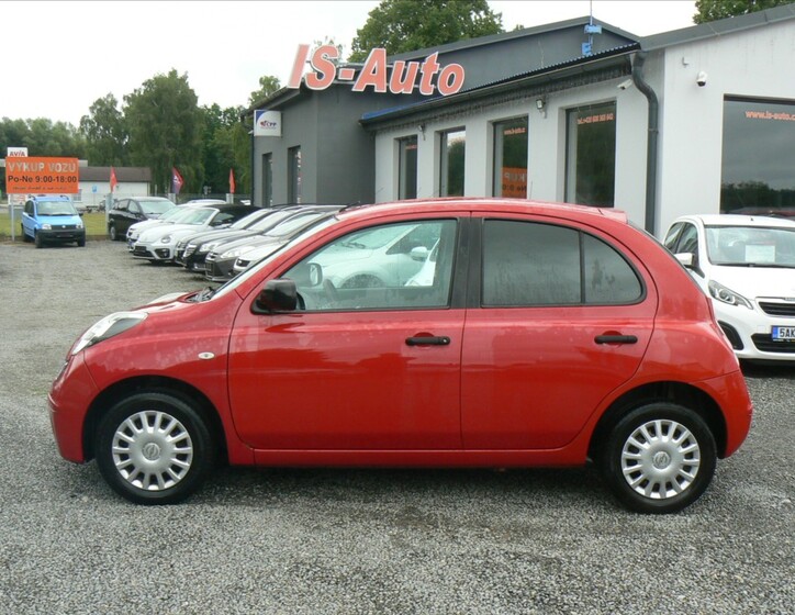Nissan Micra 8