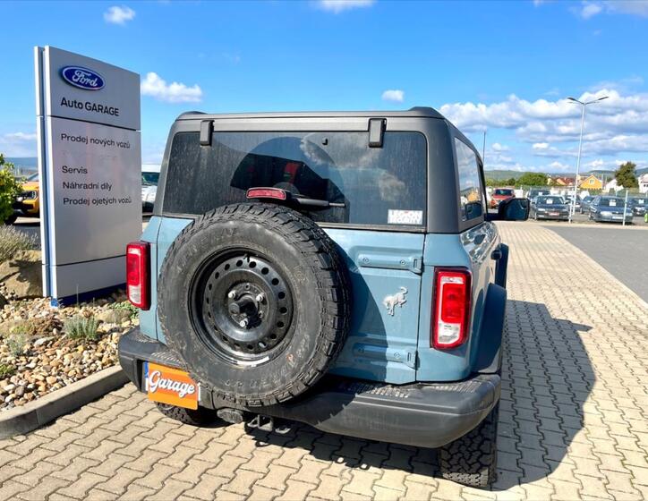 Ford Bronco 9