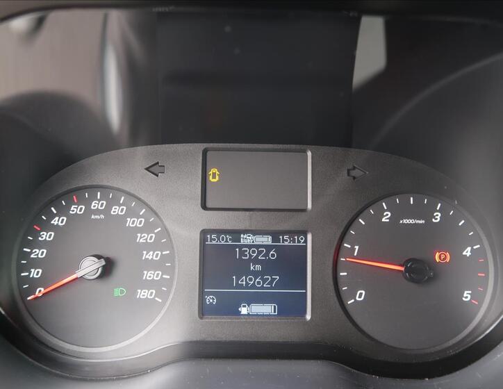 Mercedes-Benz Sprinter 11