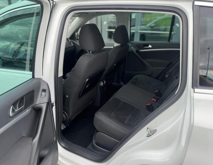 Volkswagen Tiguan 12