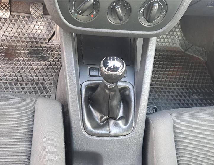 Volkswagen Golf 13