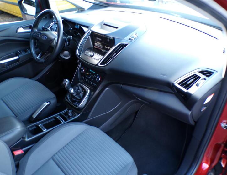Ford Grand C-MAX 27