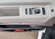 Volkswagen Multivan 17