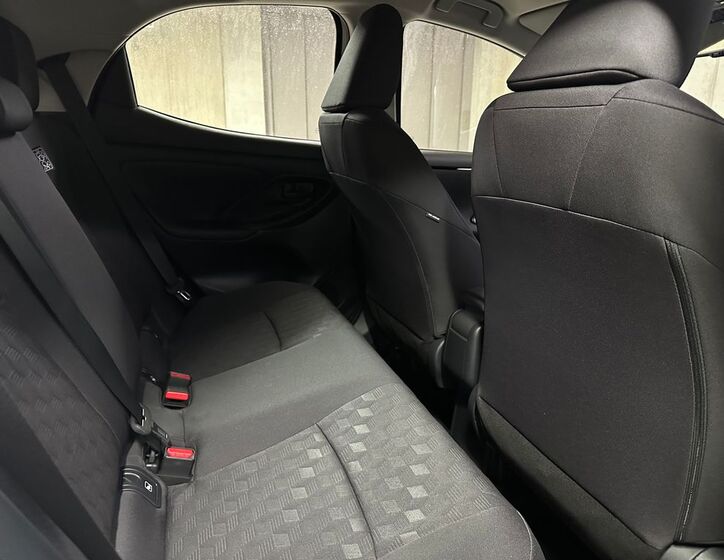 Toyota Yaris 12
