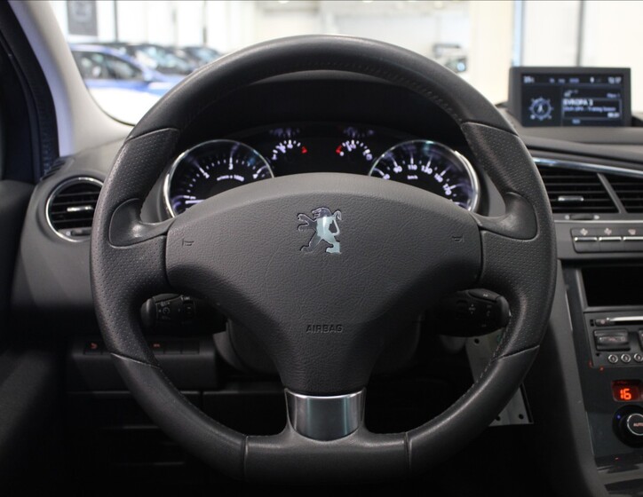 Peugeot 5008 9