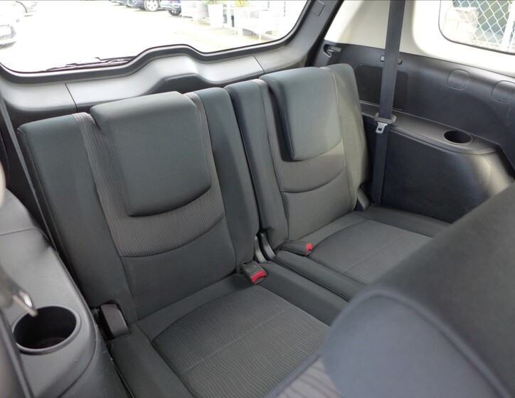 Mazda 5 23