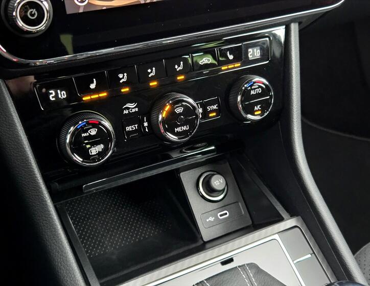 Škoda Superb 17