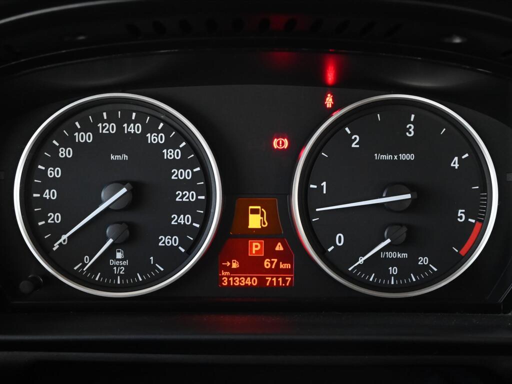 BMW Řada 5 13