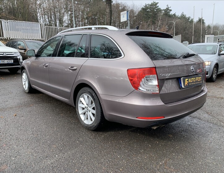 Škoda Superb 6