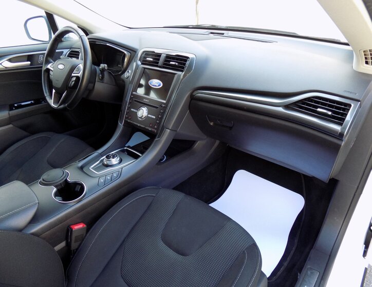 Ford Mondeo 17