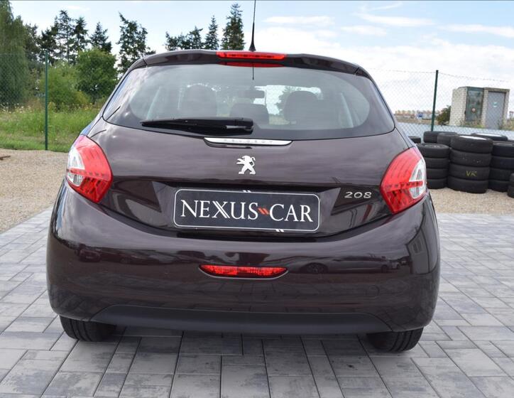 Peugeot 208 6
