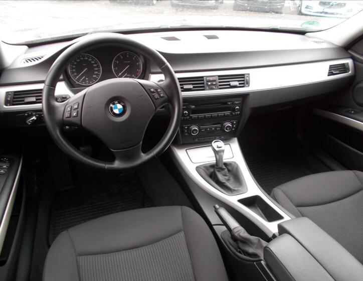 BMW Řada 3 16