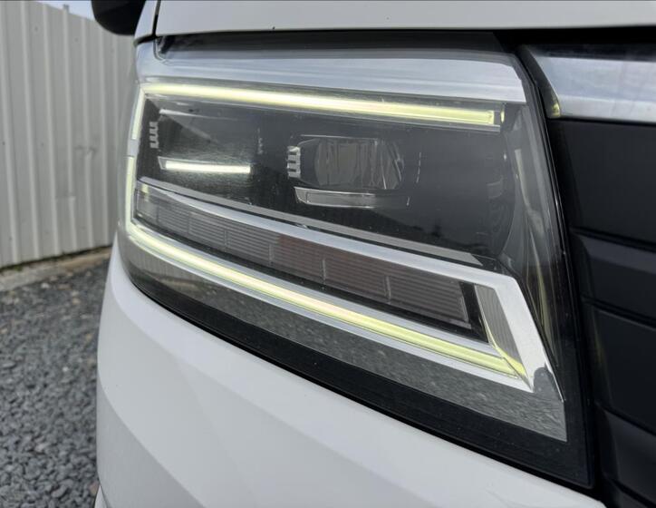 Volkswagen Crafter 8