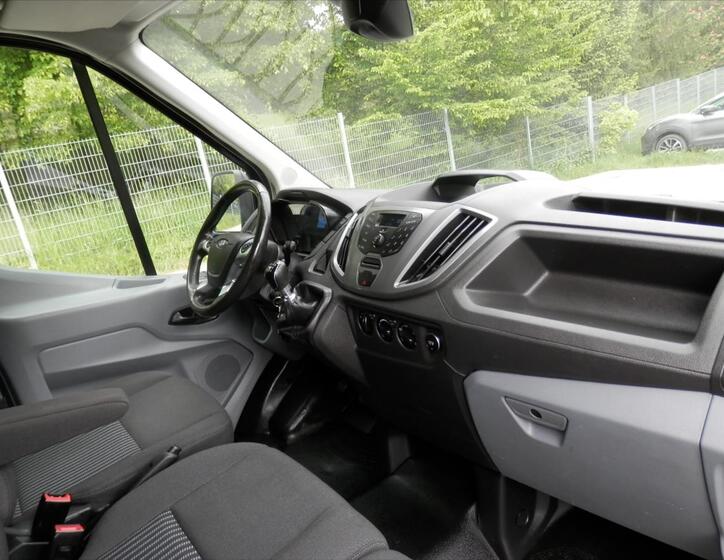 Ford Transit 14