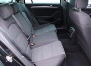 Volkswagen Passat 13