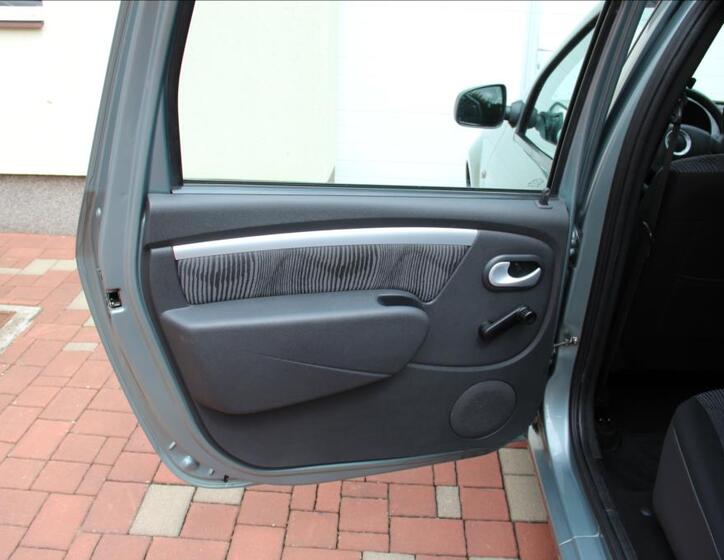 Dacia Logan 15