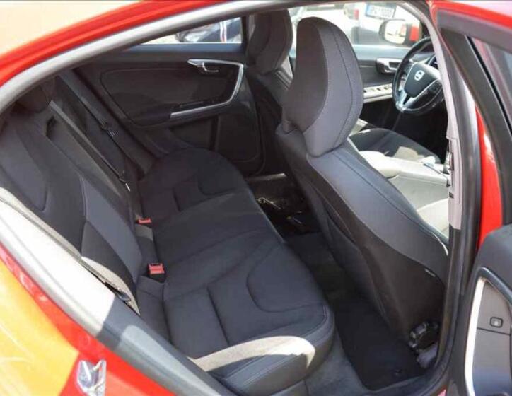 Volvo S60 16