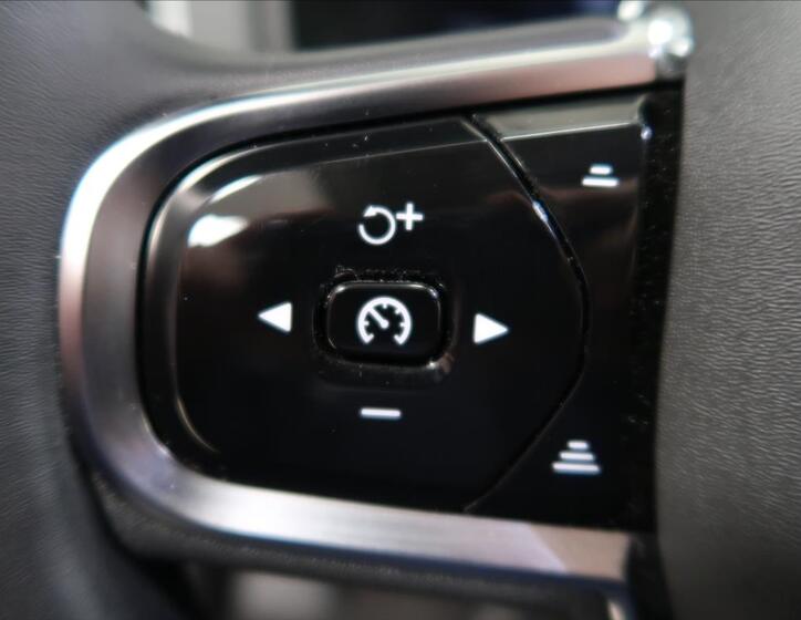 Volvo XC90 18