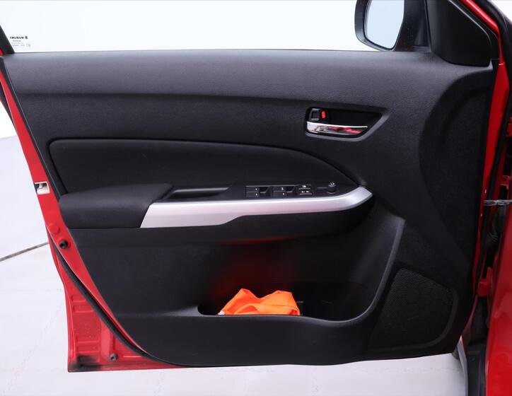 Suzuki Vitara 11