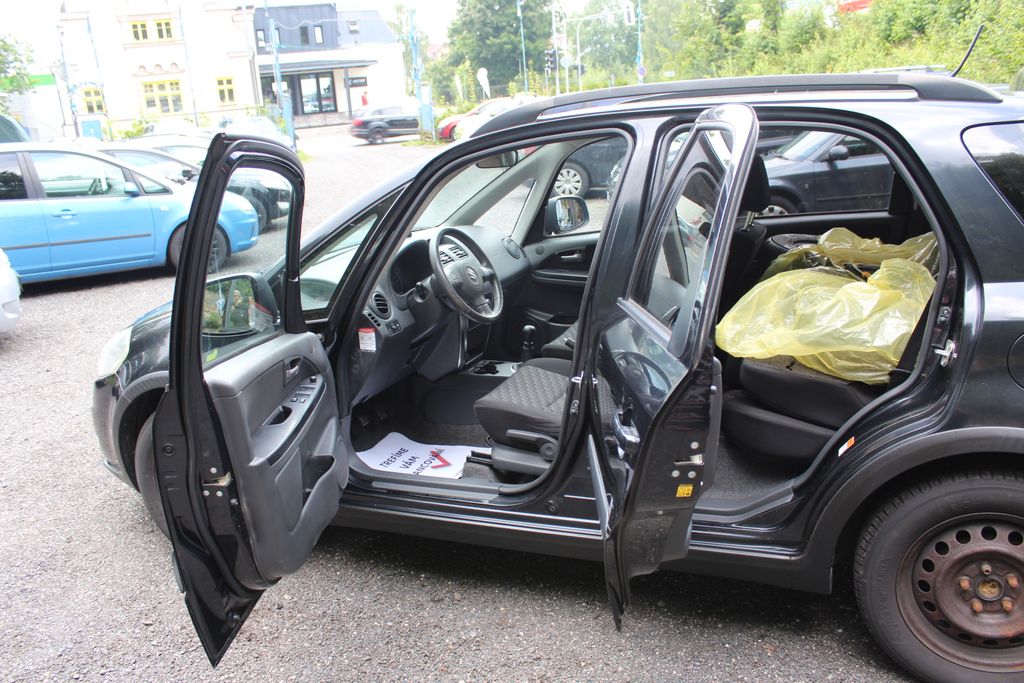 Suzuki SX4