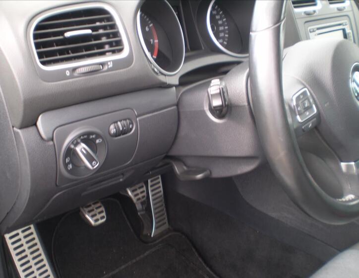Volkswagen Golf 8