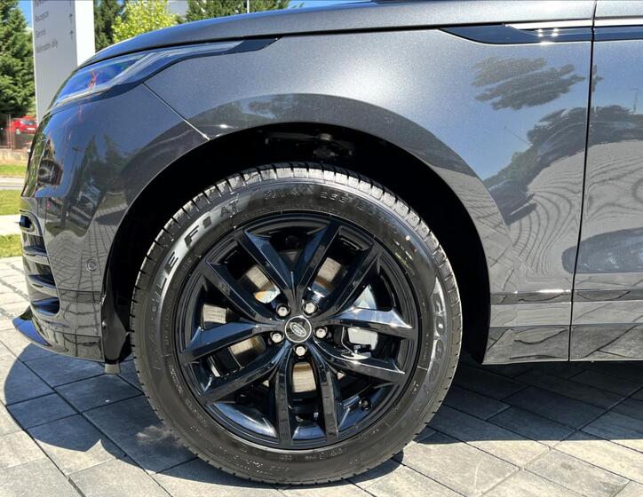 Land Rover Range Rover Velar 3