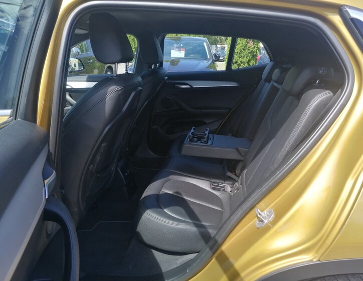 BMW X2 12