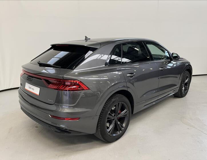 Audi Q8 2