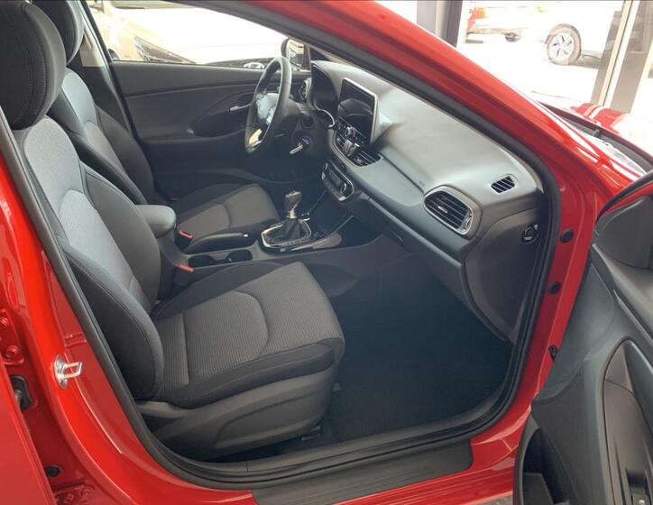Hyundai i30 39
