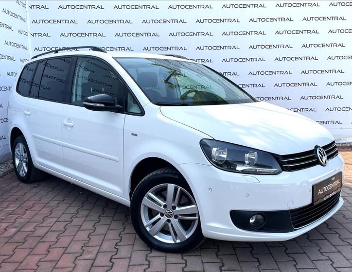 Volkswagen Touran 1