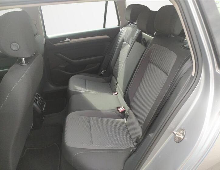 Volkswagen Passat 16