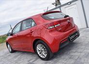 KIA Rio 7