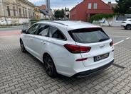 Hyundai i30 4