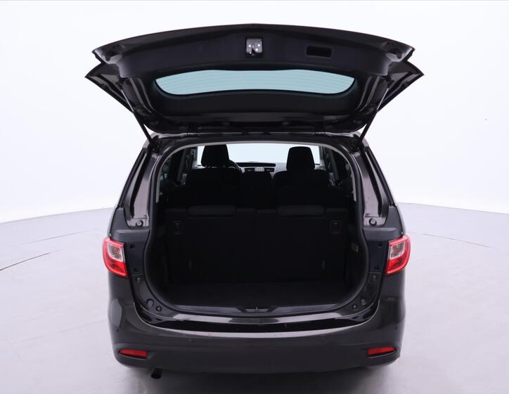 Mazda 5 9