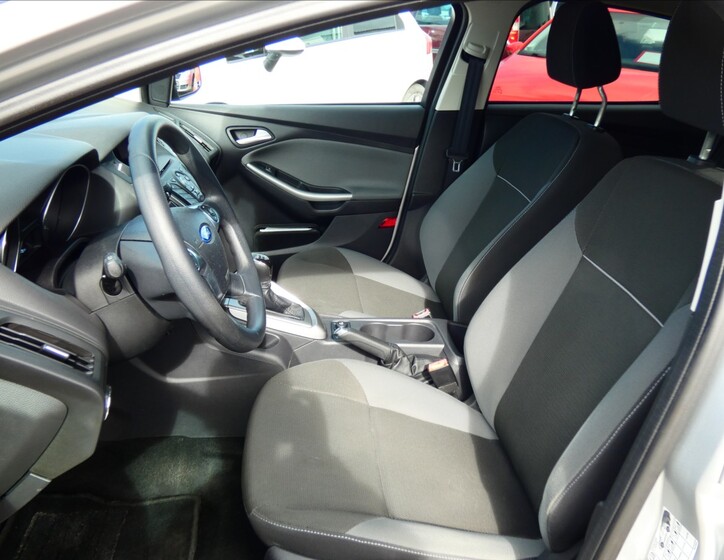 Ford Focus 7