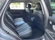Hyundai Genesis 12