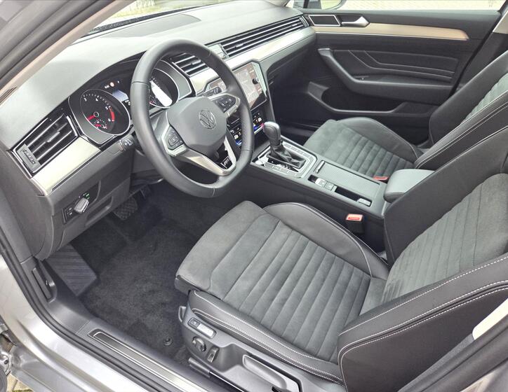 Volkswagen Passat 9
